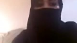 Hijabi boobs