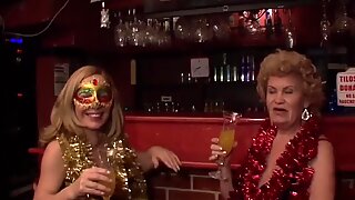 Selamat Tahun Baru!!! Nenek Effie Tahun Baru Pesta Seks