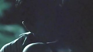 Ασία Argento γυμνό βυζιά και γαμημένο στην ταινία πύλη επιβίβασης